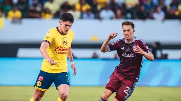 América en la acción en patio ajeno