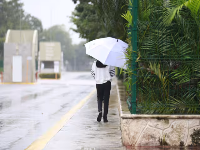 La probabilidad de lluvias es ligera, pero el calor continuará
