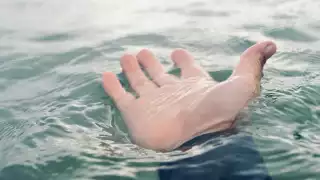 Turista chino perdió la vida tras ser arrastrado por la corriente en una playa de Cancún