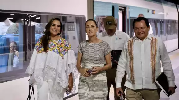 El goberndor de Yucatán anunció que viajará con la presidenta Sheinbaum en el Tren Maya. El goberndor de Yucatán anunció que viajará con la presidenta Sheinbaum en el Tren Maya.