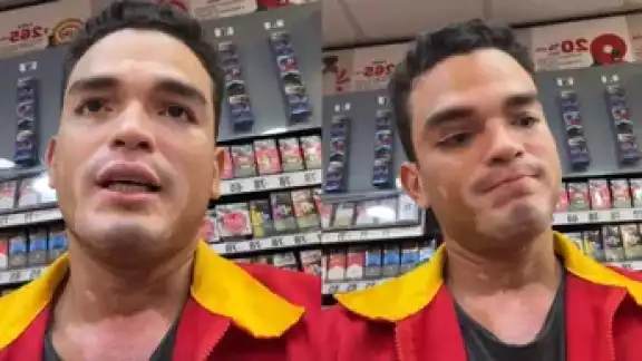 El ser cajero es su actual trabajo
