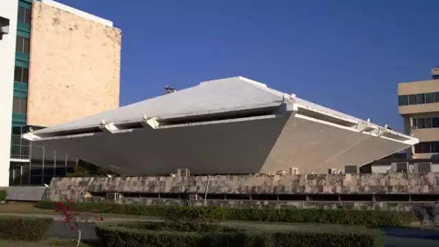 Diseñó edificios icónicos como el Palacio de Gobierno, la Cámara de Diputados y espacios públicos como el parque Moch Couoh