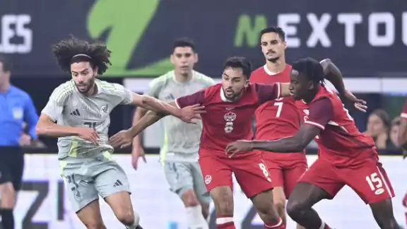 En un partido aburrido, México y Canadá empatan a cero goles