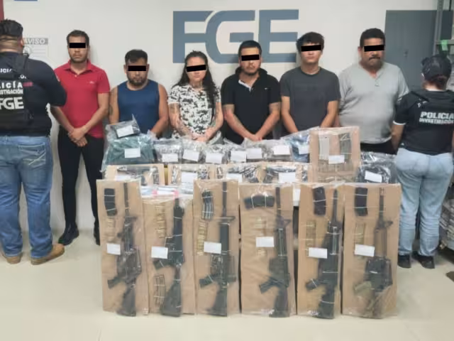 Los detenidos fueon identificados como Miriam “N”, Lorenzo David “N”, Gerardo “N”, Pantalion “N”, Víctor Daniel “N” y Jonathan “N”