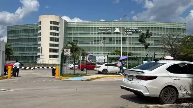 Alumnos de la DCS no conocen cúando volveran a las instalaciones.