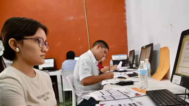 El Congreso de Campeche alista el Parlamento Juvenil 2024 con siete comisiones y 35 jóvenes parlamentarios.