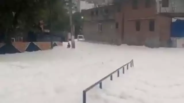 Autoridades asistieron a las zonas afectadas por el desbordamiento de la presa de Naucalpan