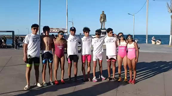 Seis atletas campechanos lograron su pase a la Olimpiada Nacional 2025 en la disciplina de triatlón