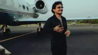 ¿Christian Nodal le dio el mismo regalo a Ángela Aguilar que le dio a Cazzu? Por esto lo critican