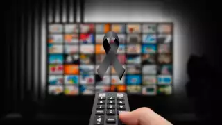 La televisora se a unido al luto mundial