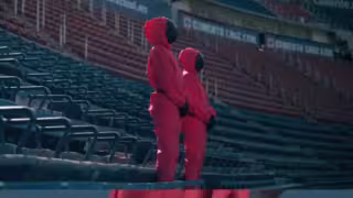 Cruz azul presente en el Juego del Calamar 2