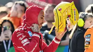 Hamilton vuelve a los reflectores