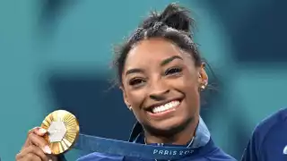 La madre de Simone Biles busca una segunda oportunidad tras abandonarla  a los seis años