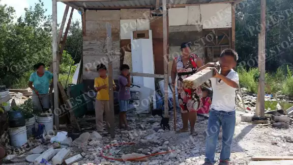 Quintana Roo es el lugar 27 de 32 en precariedad a nivel nacional. Quintana Roo es el lugar 27 de 32 en precariedad a nivel nacional.