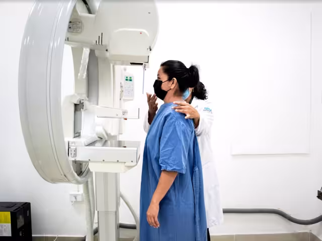 Diagnósticos de cáncer de mama; poco accesibles para mujeres en Quintana Roo