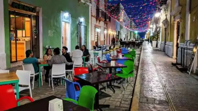 La principal actividad económica de los campechanos está relacionada con los sectores energéticos y de turismo