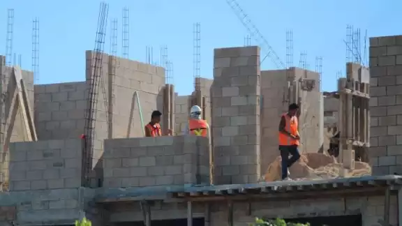 Disminuye construcción de viviendas en Q. Roo.