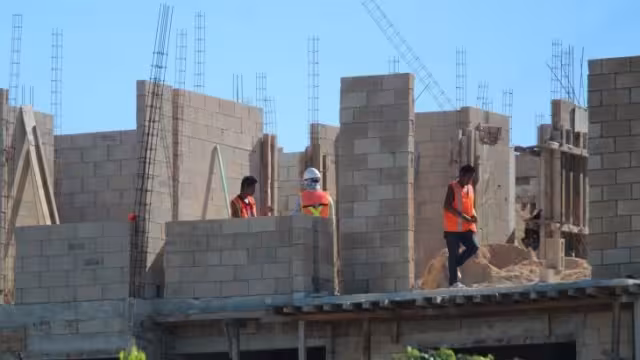 Disminuye construcción de viviendas en Q. Roo.