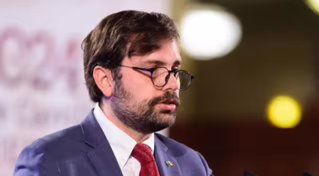 Alejandro Svarch, titular de la COFEPRIS