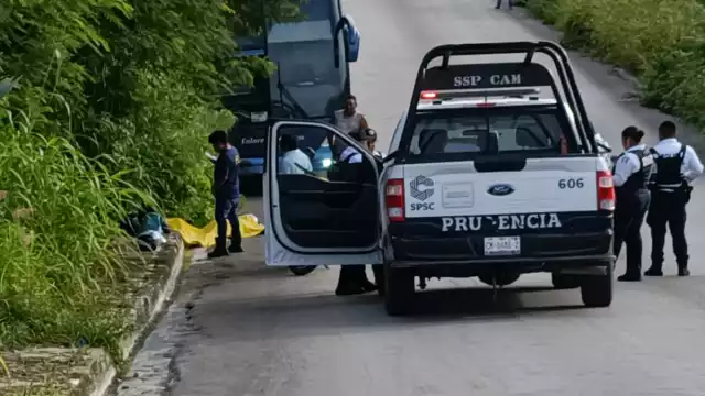 La acompañante del motociclista fue trasladada de urgencia al hospital