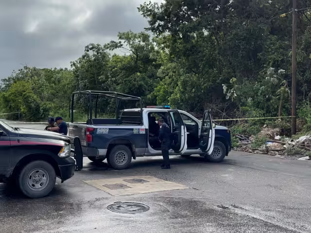 Familiares de las dos personas asesinadas en Cancún reclaman sus cuerpos