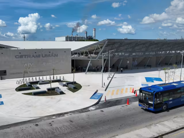 El Cetram Umán conecta 35 rutas foráneas y urbanas, permitiendo transbordos gratuitos dentro del centro