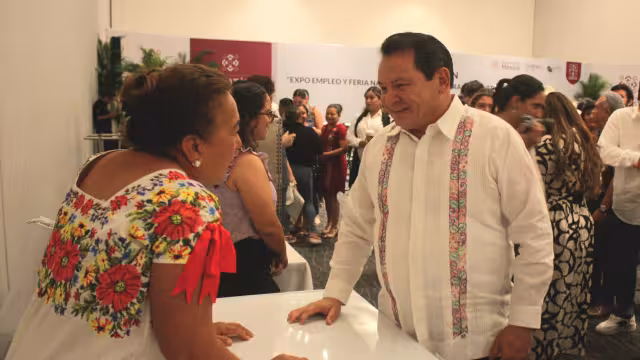 Joaquín Díaz Mena anunció que se implementará un censo para instaurar un nuevo programa en apoyo a las madres autónomas de Yucatán