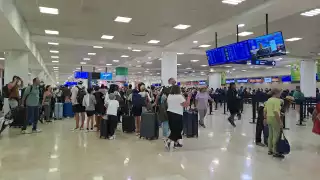 Aeropuerto de Cancún registra bajo número de operaciones con 542 vuelos