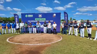 Zorros y Senadores de Mérida, se enfrentan en primer duelo de la final  de la Liga Meridana de Béisbol 