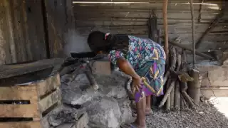 Mercados respaldan a México: Peso se fortalece y 11 millones salen de la pobreza, según Bloomberg