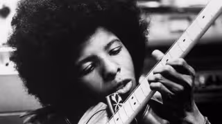 Sly Stone, pionero del funk y creador de Sly and the Family Stone, muere a los 82 años 