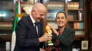 Sheinbaum recibe a Infantino y confirma que el Mundial 2026 arrancará en el Estadio Azteca  