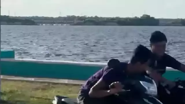 Las quejas de los habitantes de Sabancuy incluyen que gran parte de estos “temerarios” corredores son jovencitos y recriminan la permisividad de los padres.