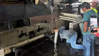 Paso deprimido en Mérida recibe mantenimiento para evitar inundaciones tras apagón y lluvias