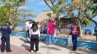 Retiran a pescadores de la zona cocteleros de Campeche 