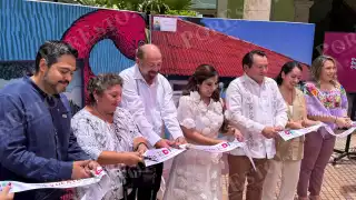 Gobierno de Yucatán impulsa recuperación de espacios en el puerto de San Felipe con arte comunitario 