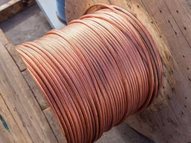 La administración Trump sostiene que estas acciones permitirán ampliar la capacidad de refinación y reducir la dependencia de importaciones