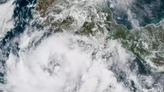 SMN emite alerta por tormenta tropical Dalia en el Pacífico SMN emite alerta por tormenta tropical Dalia en el Pacífico