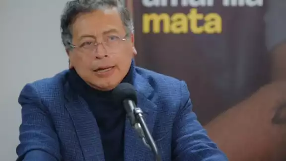 De ser verídico, Gustavo Petro sería el segundo presidente colombiano en perder su visa