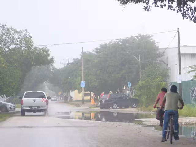 Ante el mal clima, recomiendan a la población tomar precauciones al salir