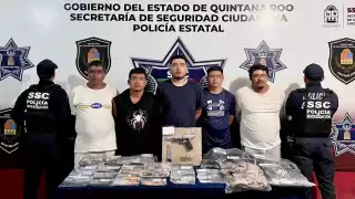 Detienen a cinco hombres y aseguran más de  300 bolsas con dosis de presunta droga en Cancún