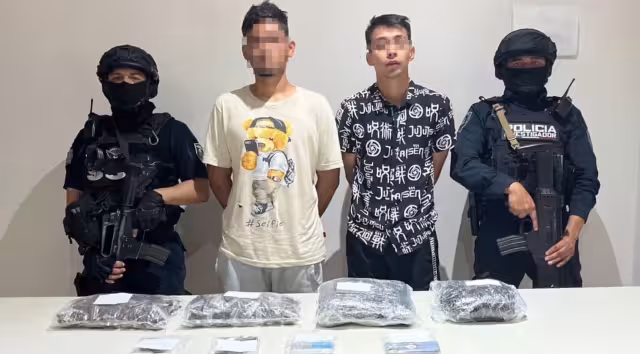 Detienen a dos personas por portar drogas en Tulum