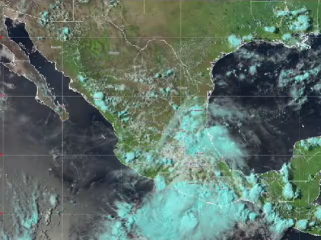 La tormenta Ivo se encuentra frente a las costas de Guerrero y Oaxaca.