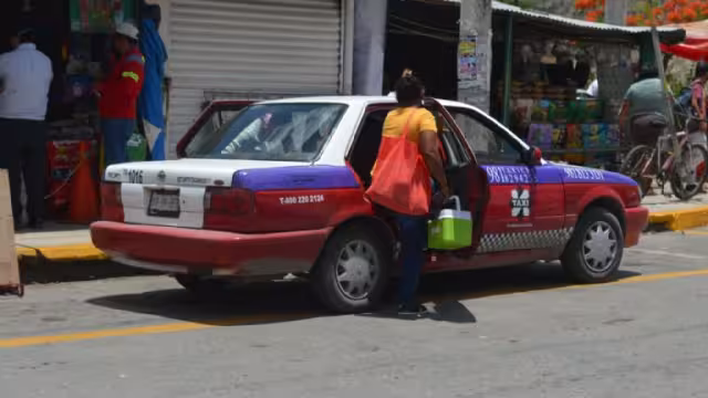 La tarifa para dejar pasajeros en el Aeropuerto Internacional de Campeche varía entre 130 y 200 pesos