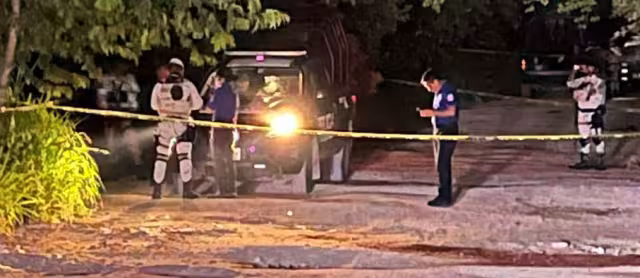 Autoridades de seguridad acordonaron el área en Cancún