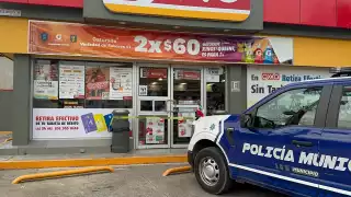 Asalto a tienda de conveniencia en Santa Margarita; el ladrón sigue prófugo