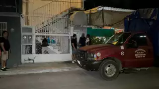 Movilización policiaca en colonia Héctor Pérez Martínez de Ciudad del Carmen  por intento de allanamiento