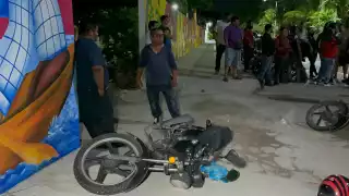 Chocan motociclistas en Avenida Concordia en Ciudad del Carmen 