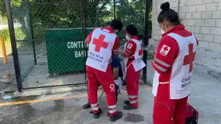 Trailero se resbala y se rompe la cabeza en Ciudad del Carmen