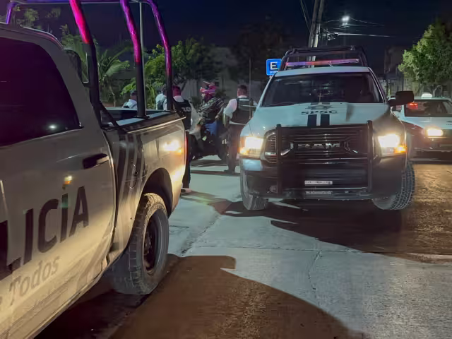 Vecinos de la colonia Belisario Domínguez detienen y golpean a presunto ladrón conocido como “El Flaco”